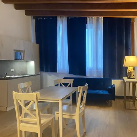 International Apartamento 3*