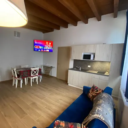 International Apartamento 3*